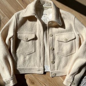 Aritzia Autumn Jacket - perfect fall transition jacket
